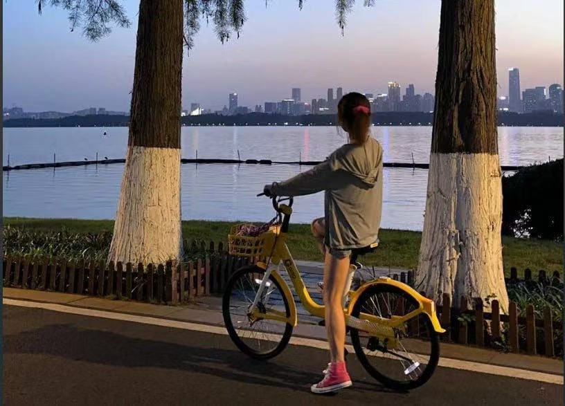 Auto per pendolari della città di GIRO